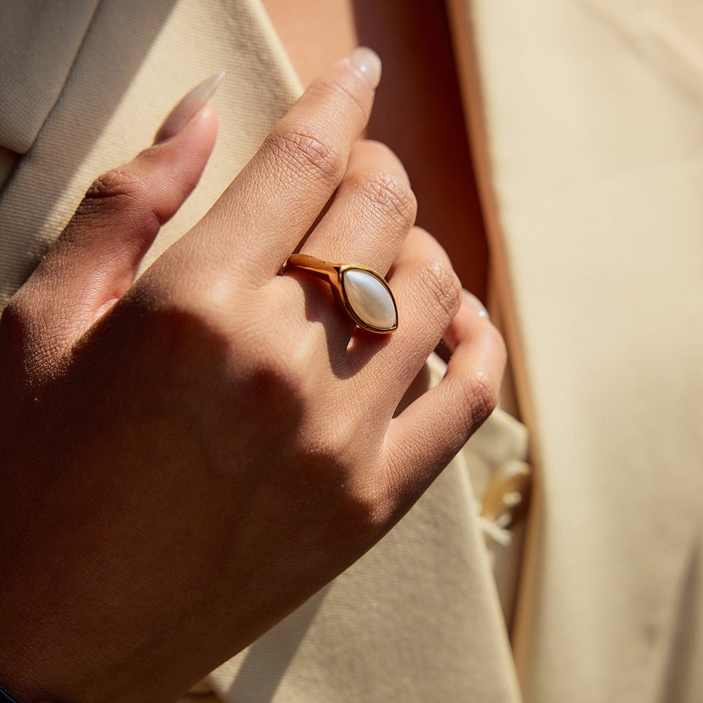 Ceil de Lune Ring - 18k Gold Plated Jewelry Switzerland