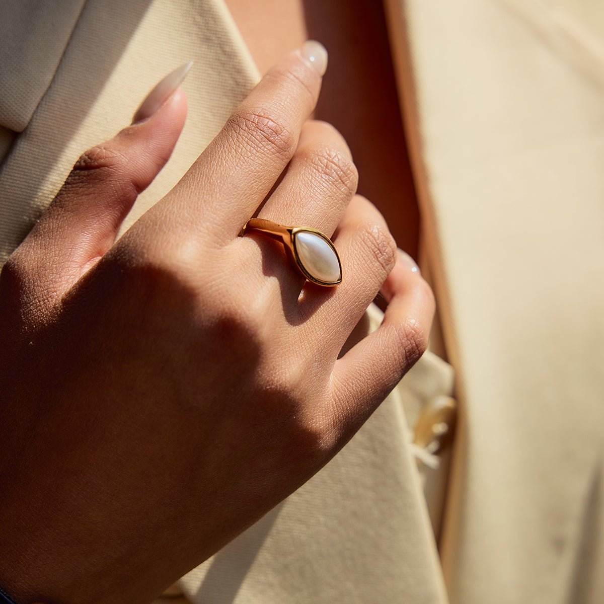 Ceil de Lune Ring - 18k Gold Plated Jewelry Switzerland