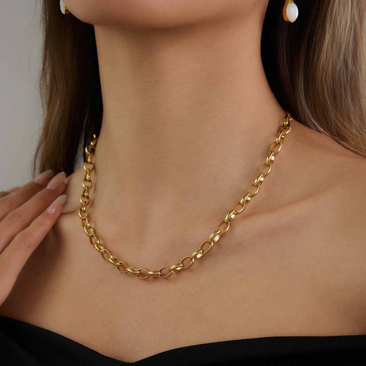 Chaîne d’Infini Necklace - 18k Gold Plated Jewelry Switzerland