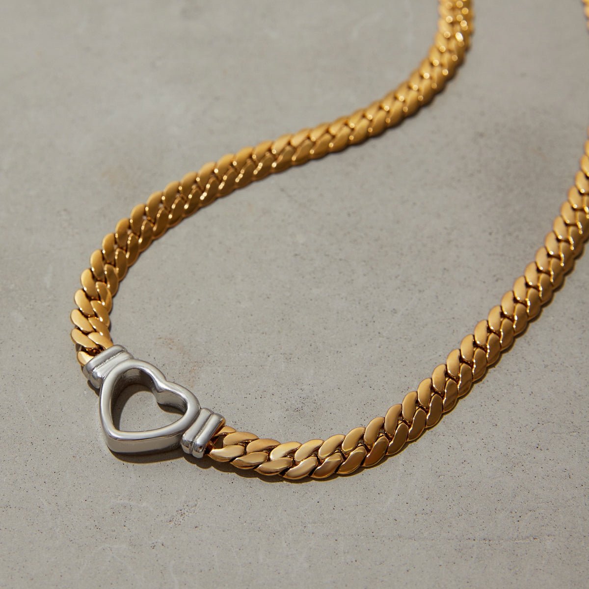 Coeur Entrelacé Necklace - 18k Gold Plated Jewelry Switzerland