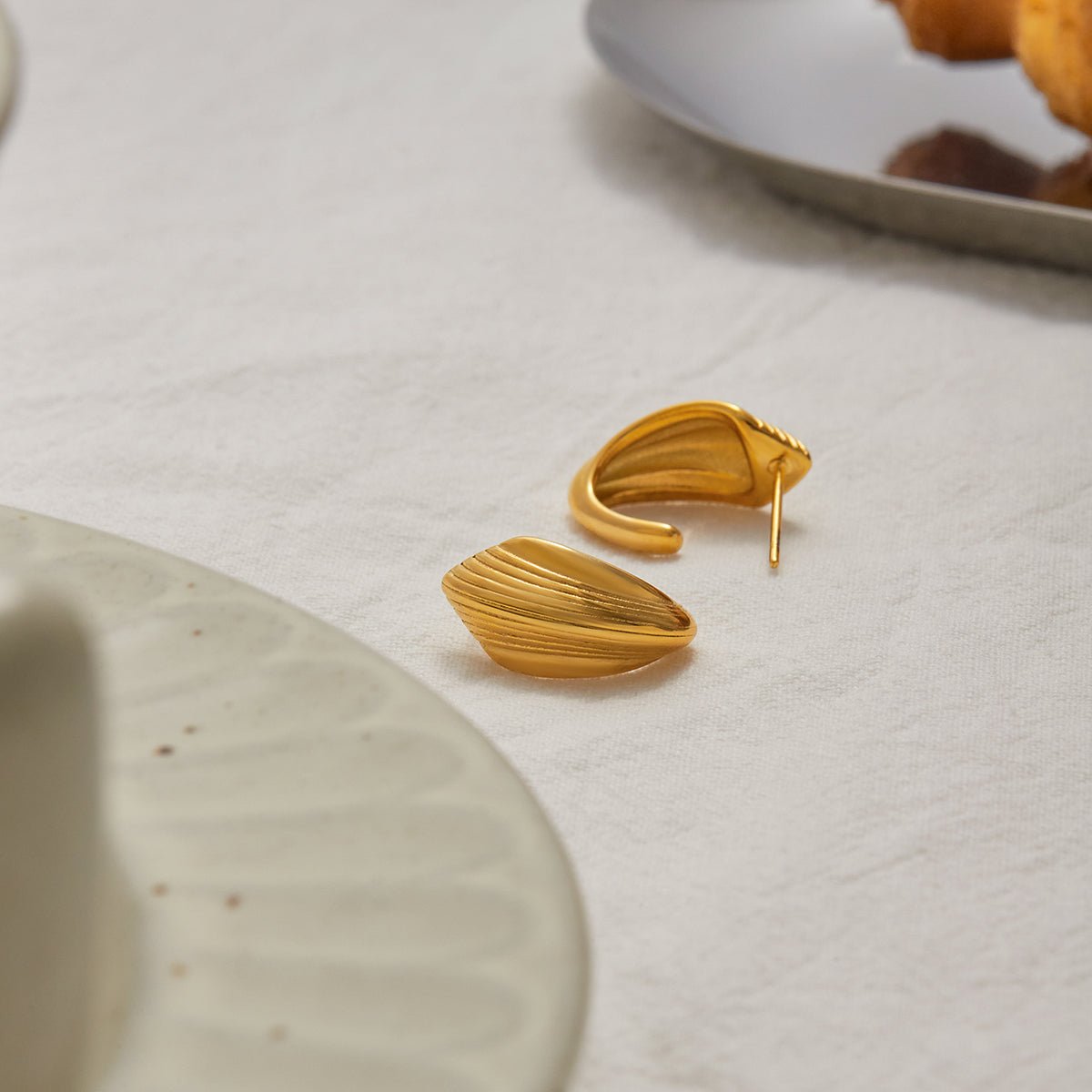 Coquillages d’Or Earrings - 18k Gold Plated Jewelry Switzerland