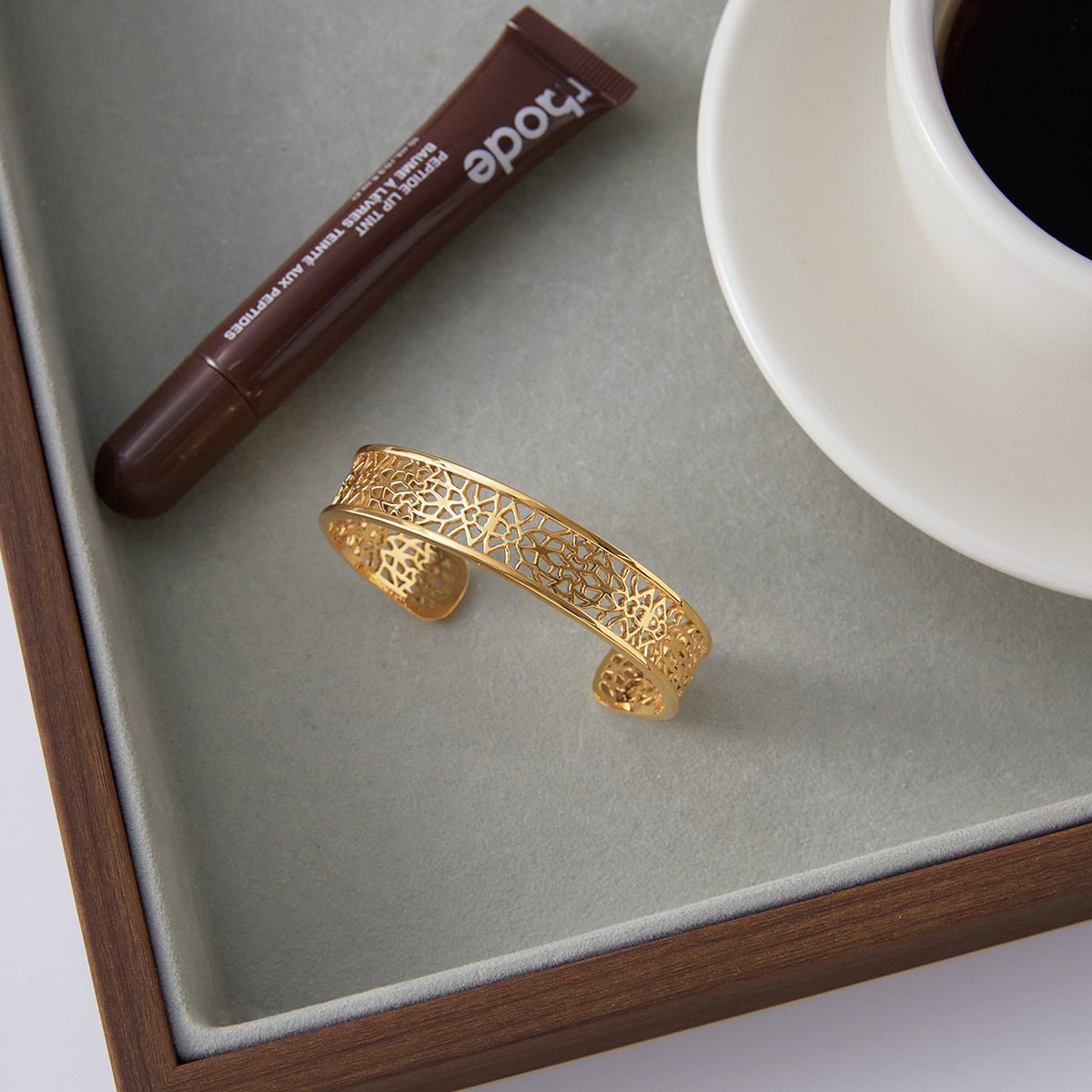 Dentelle d’Or Cuff - 18k Gold Plated Jewelry Switzerland