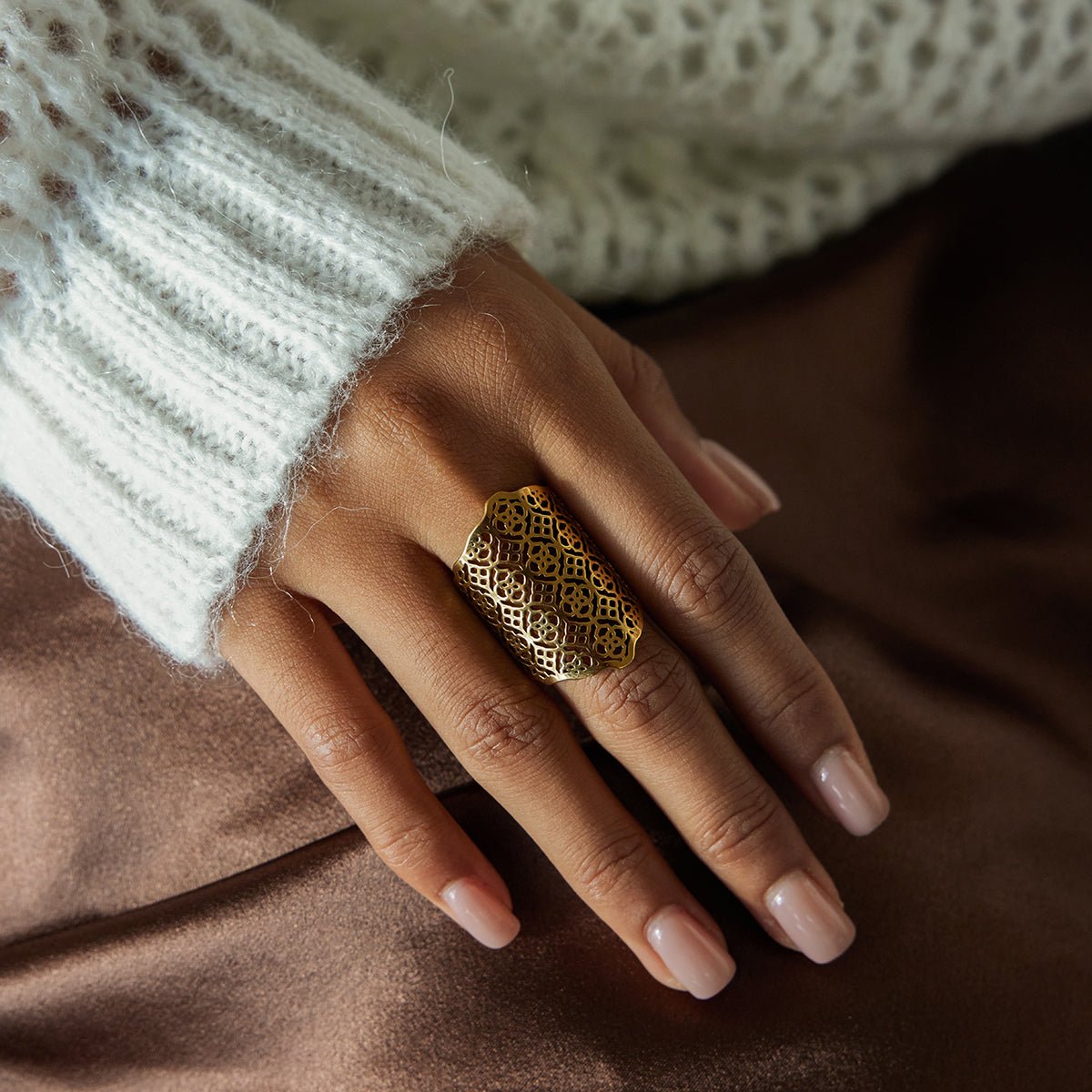 Dentelle d’Or Cuff Ring - 18k Gold Plated Jewelry Switzerland