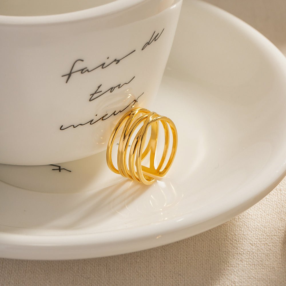 Entrelacs d’Or Ring - 18k Gold Plated Jewelry Switzerland