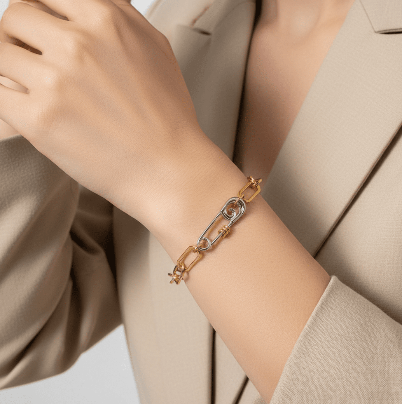 Épingle Dualité Bracelet - 18k Gold Plated Jewelry Switzerland