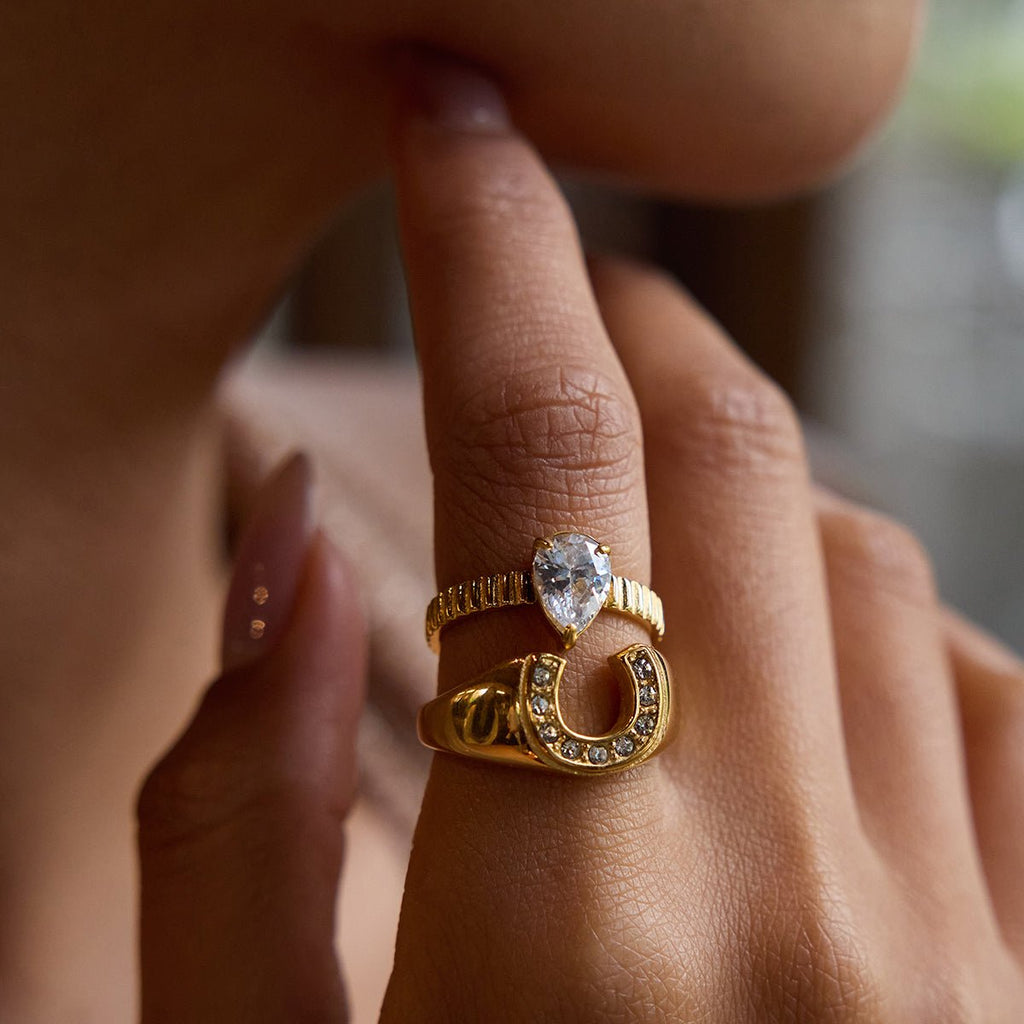 Fer à Cheval Étoilé Ring - 18k Gold Plated Jewelry Switzerland