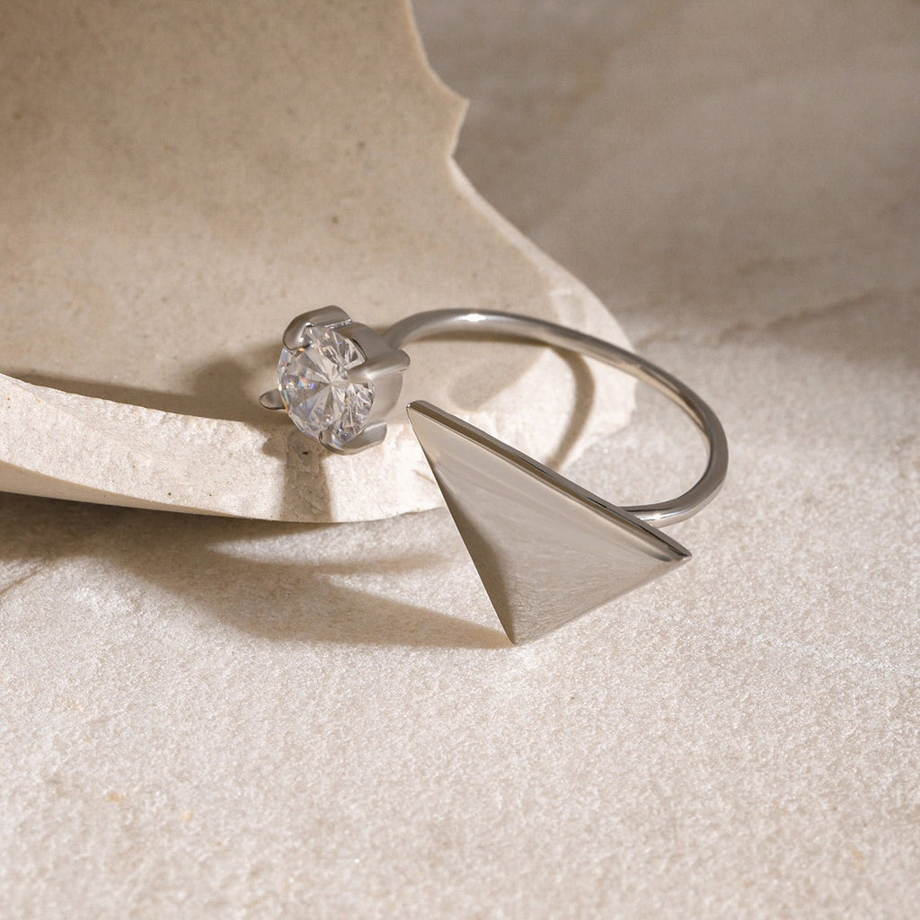 Flèche Brillante Ring - 18k Gold Plated Jewelry Switzerland