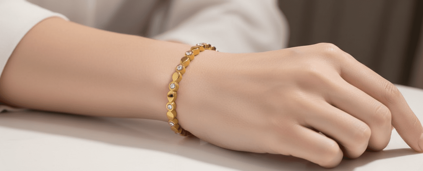 Gouttes de Lumière Bangle - 18k Gold Plated Jewelry Switzerland