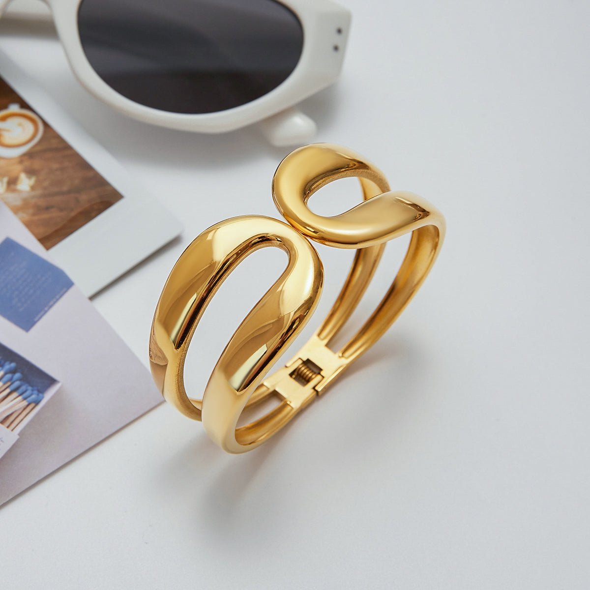 Manchette Infini d’Or Bracelet - 18k Gold Plated Jewelry Switzerland