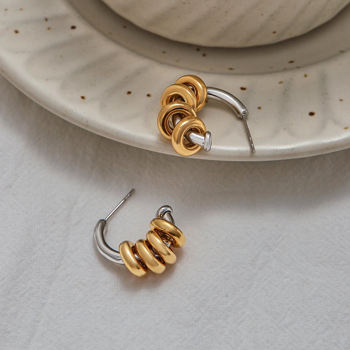 Noeud Bicolore Earrings - 18k Gold Plated Jewelry Switzerland