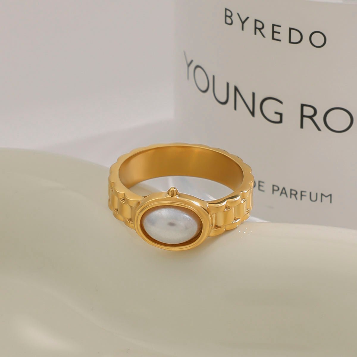 Perle Gardienne Ring - 18k Gold Plated Jewelry Switzerland