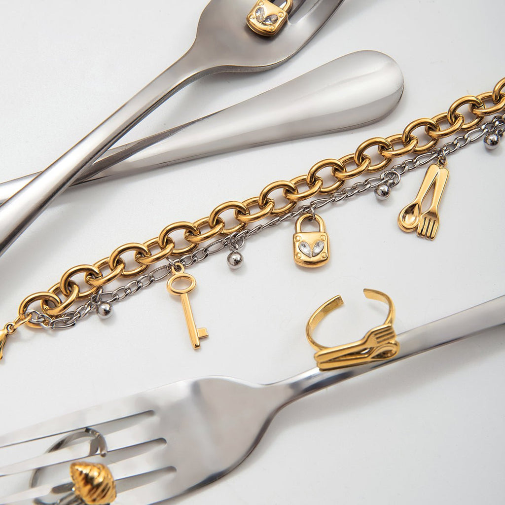 Silent Embrace - 18k Gold Plated Jewelry Switzerland