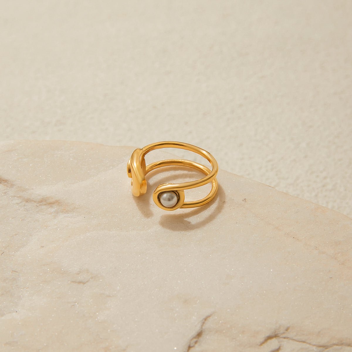 Spirale de Perle Ring - 18k Gold Plated Jewelry Switzerland