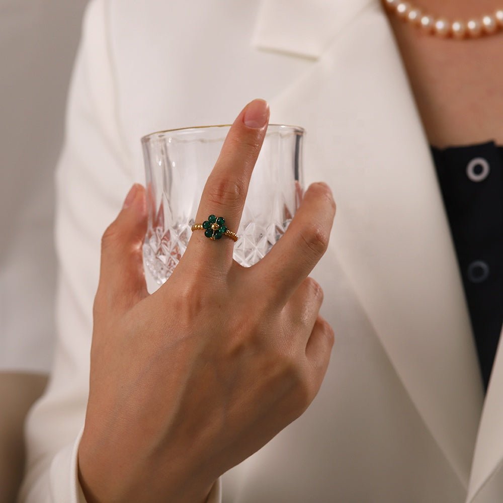 Trèfle d’Émeraude Ring - 18k Gold Plated Jewelry Switzerland