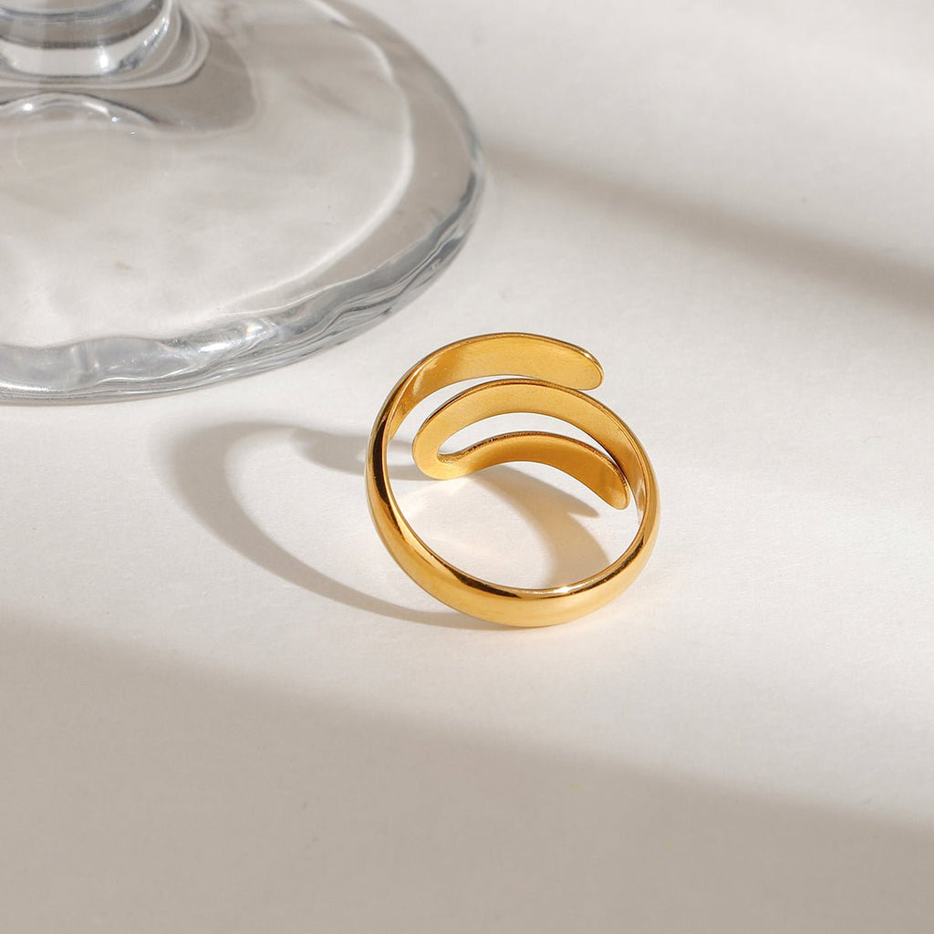 Vague Solitaire Ring - 18k Gold Plated Jewelry Switzerland